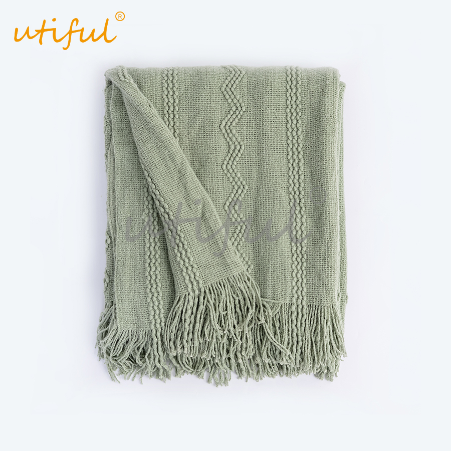 Cozy warp knitted blanket